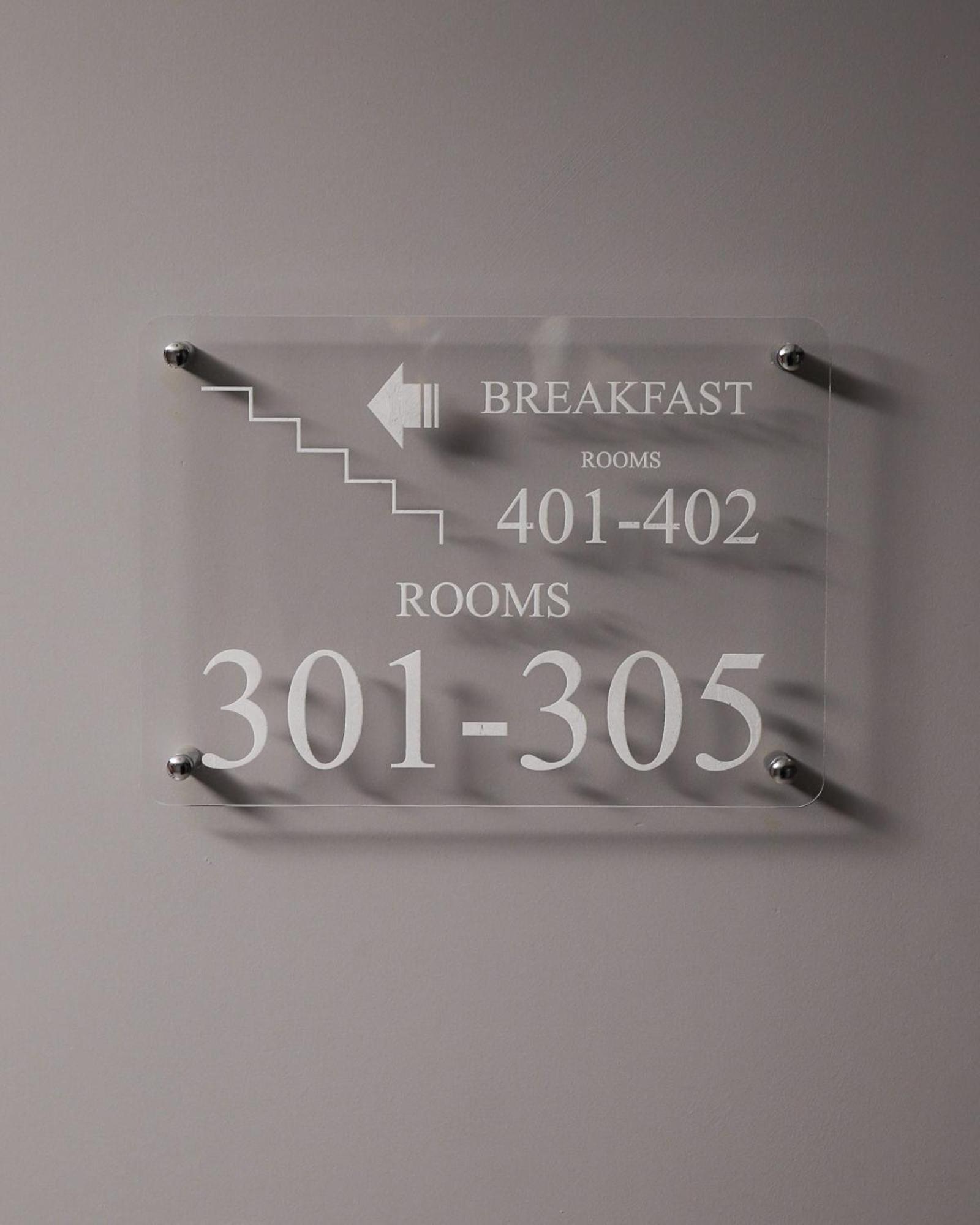 Triumf Hotel Призрен Экстерьер фото